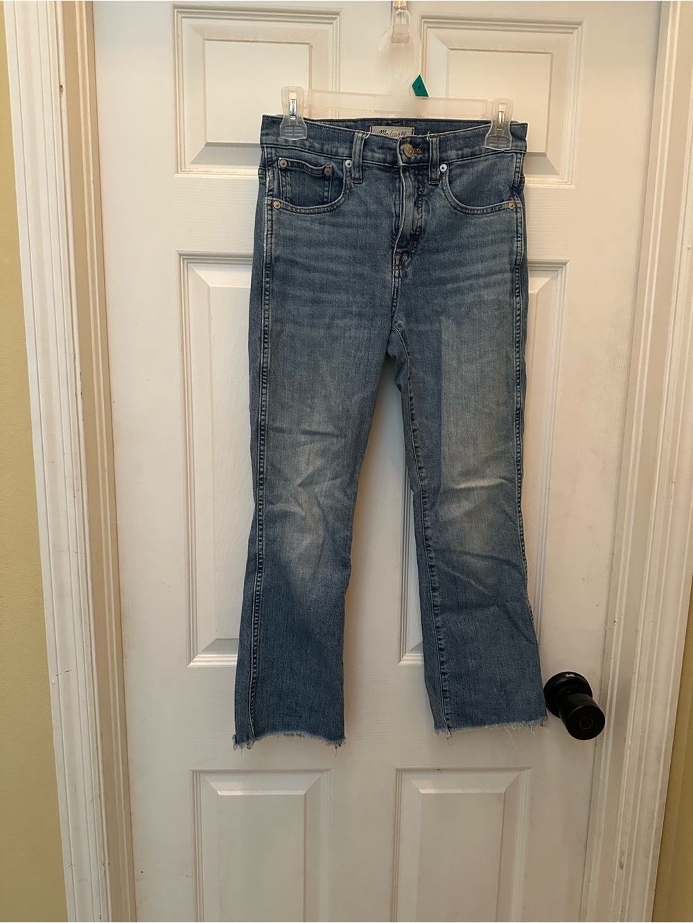Women's Light Blue Cropped Jeans